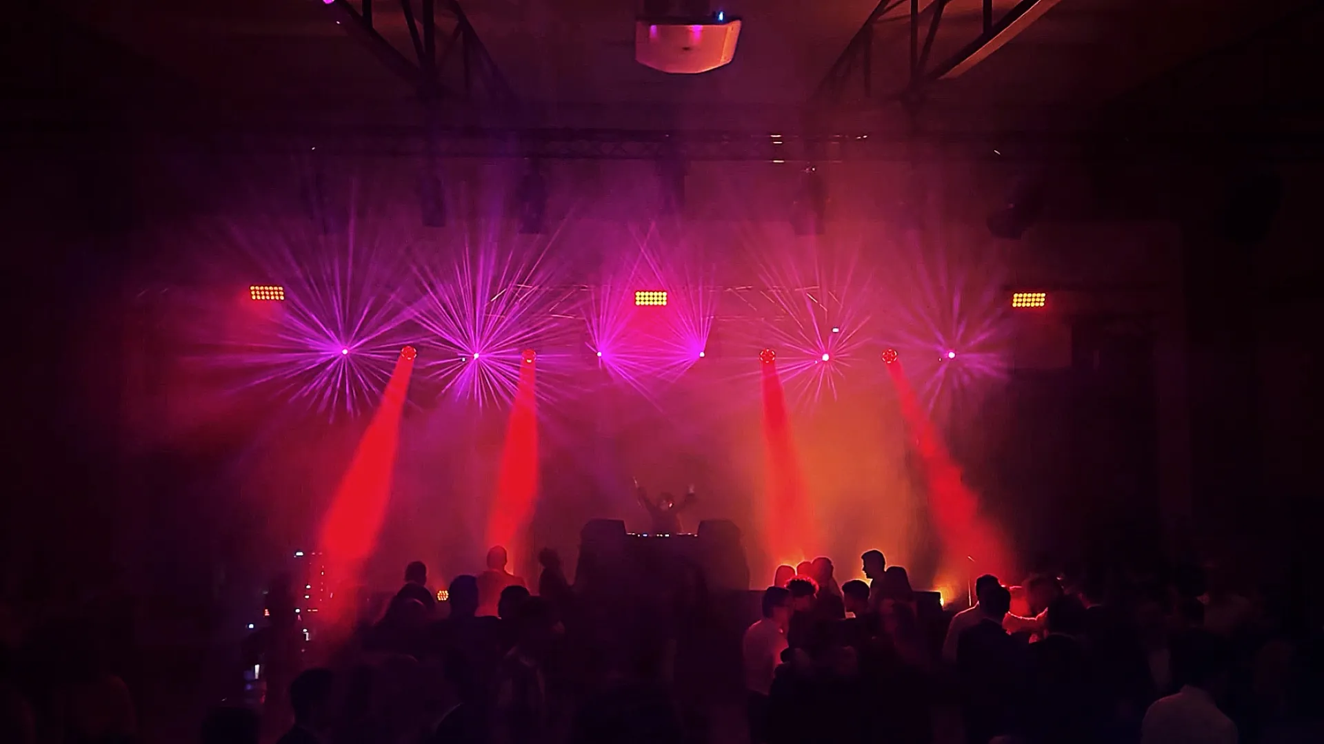 Konzertbeleuchtung mit dynamischen Lichteffekten